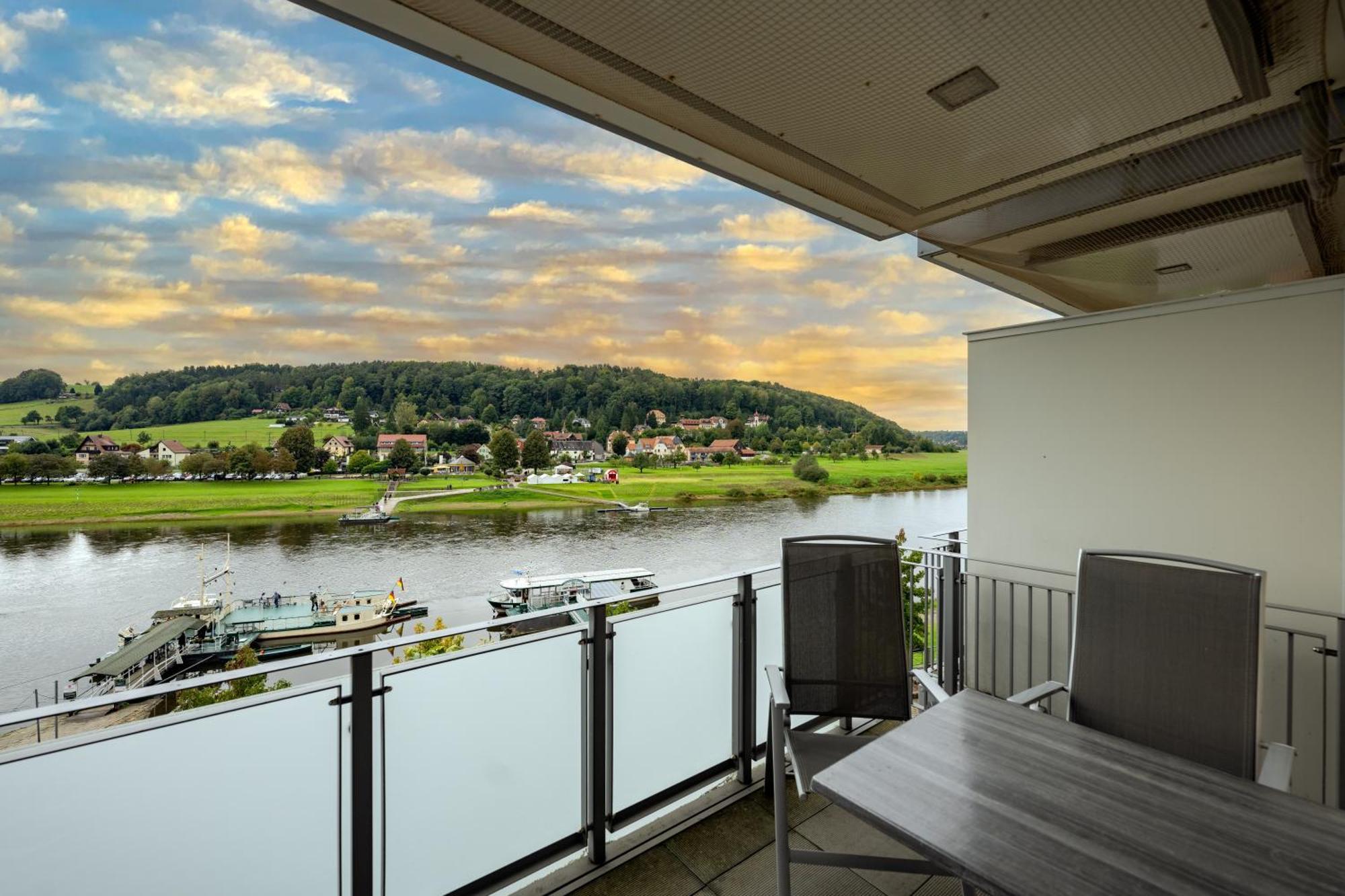 Superior room river view balcony 1floor,1703558465:JPEG